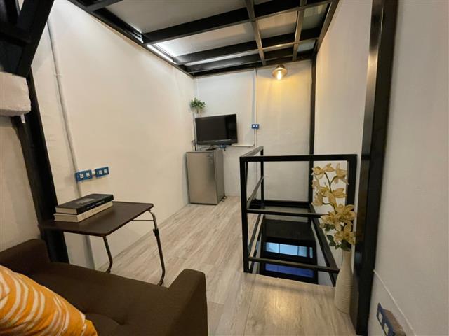 高雄租屋 - Khouse高雄租屋租房#前金區#愛河#捷運#中山大#民宿風#三層樓