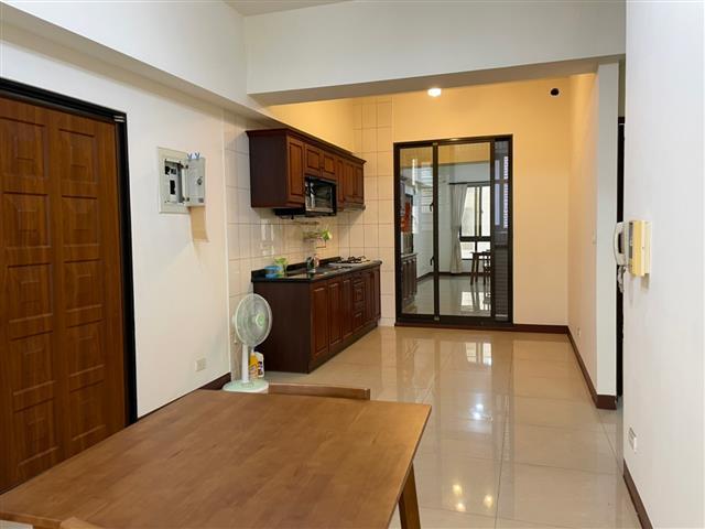 高雄租屋 - Khousee高雄租屋租房#美術館#七賢國中#中山國小#輕軌#兩房#美術南三