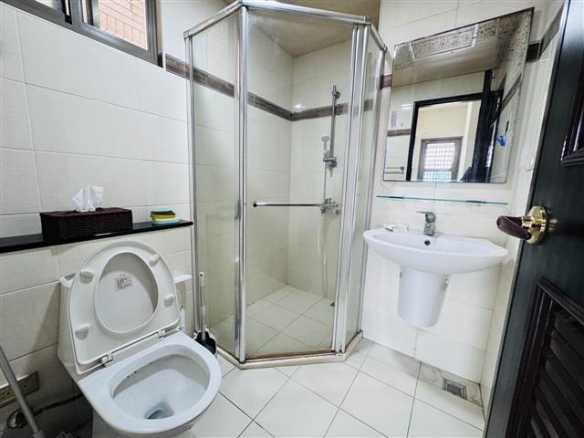 高雄租屋 - #小港區 #宏平路商圈 #漢民夜市 #小港捷運站 #電梯大樓 #可租補 #可入戶籍 #需公證 #三房高樓層