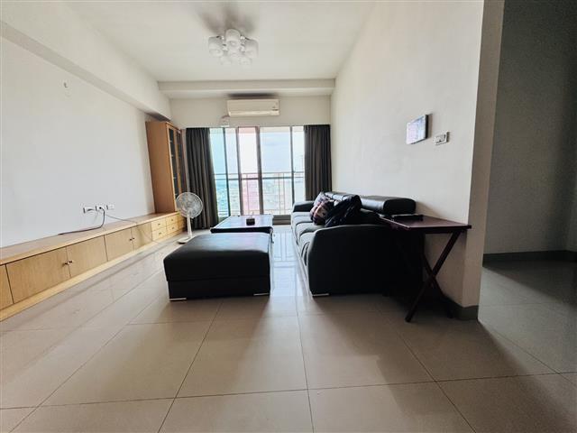 高雄租屋 - #小港區 #宏平路商圈 #漢民夜市 #小港捷運站 #電梯大樓 #可租補 #可入戶籍 #需公證 #三房高樓層